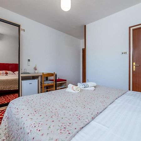 Rooms Sale Marija Башка Экстерьер фото